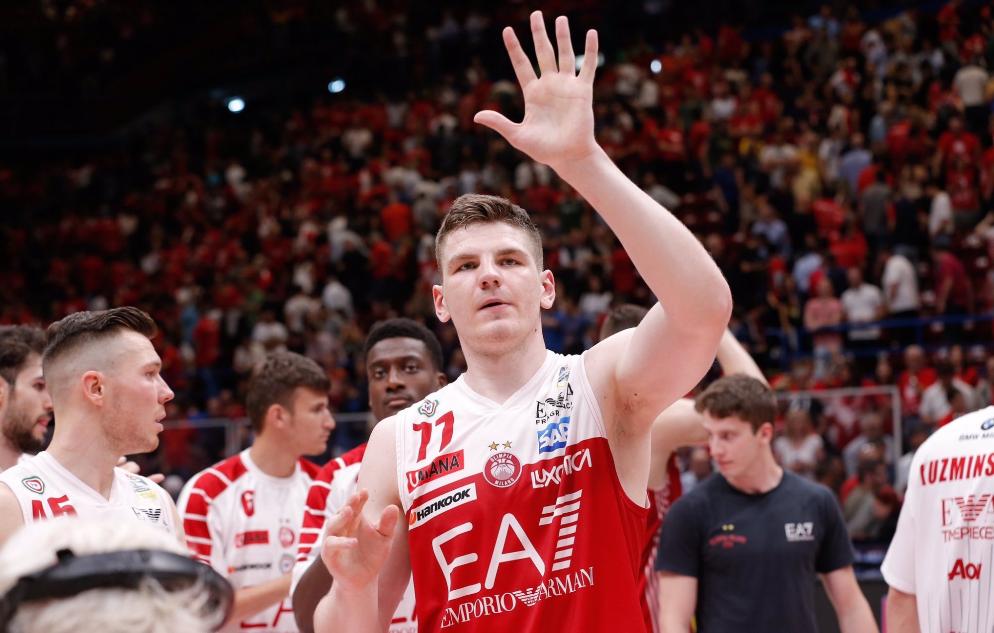 Patrí k najlepším pivotom v Európe, ale aj napriek tomu ho nechali odísť k súperovi