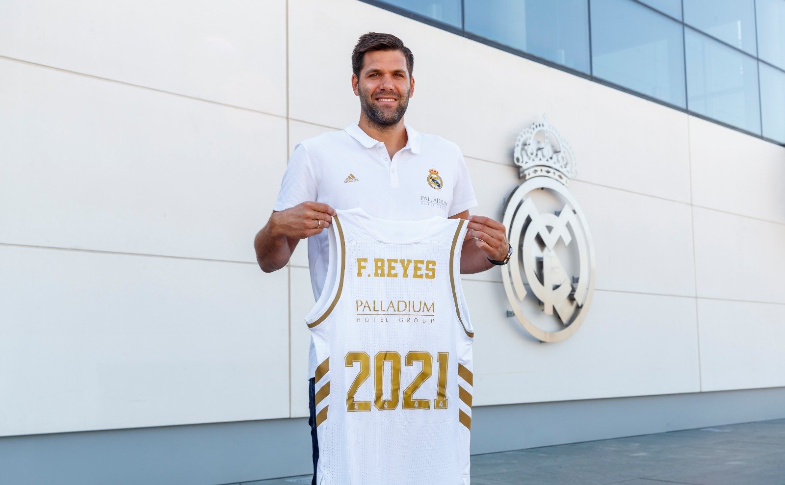 Basketbal mu stále chutí. Štyridsaťročný Reyes podpísal s Realom Madrid novú zmluvu