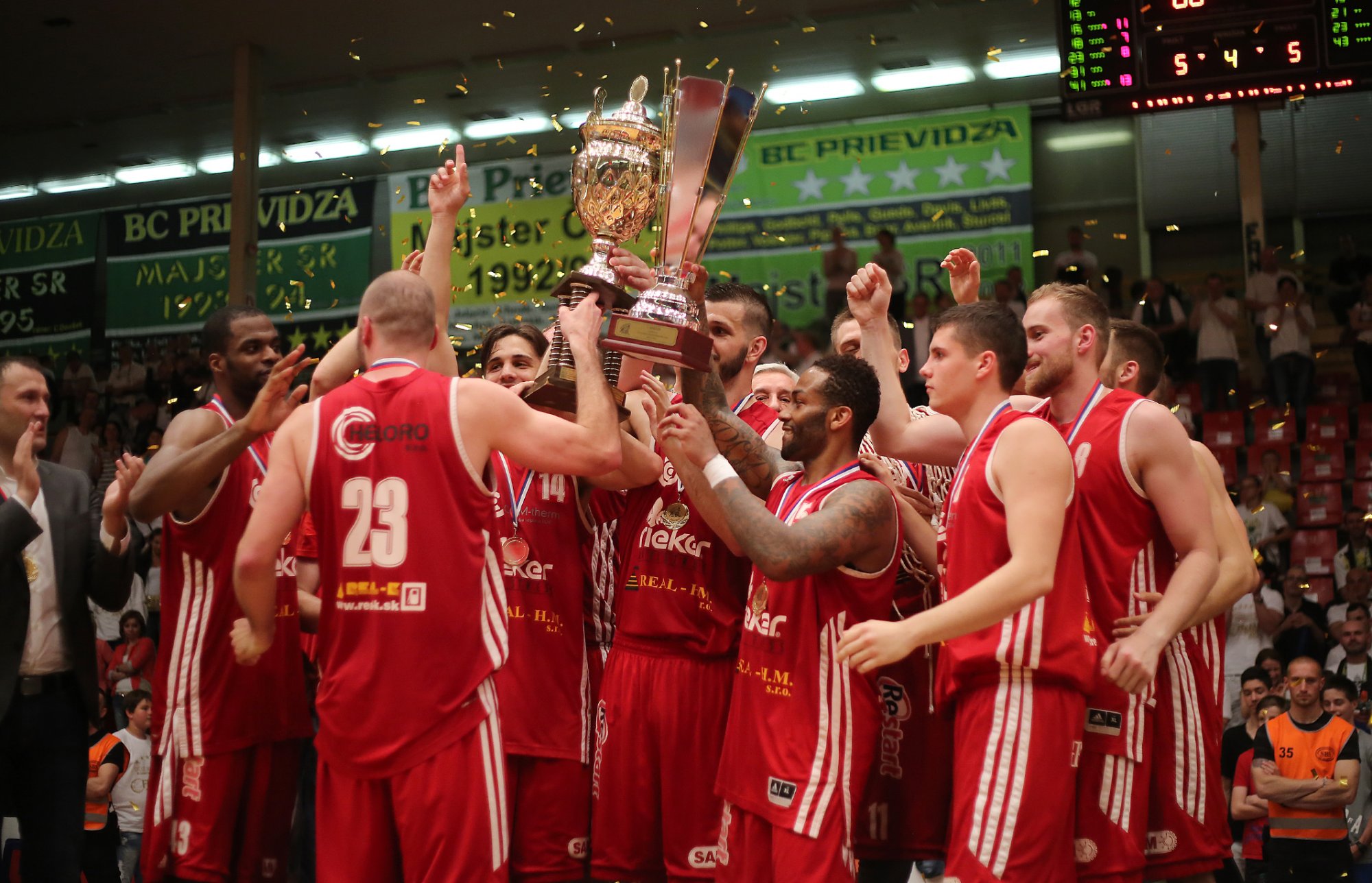 Emócie, bitky, zápas číslo 7 – aké bolo finále SBL 2015?