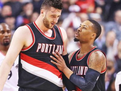 VIDEO: Na pamiatku starej mamy. Nurkič potiahol Portland do série proti LeBronovi a spol.