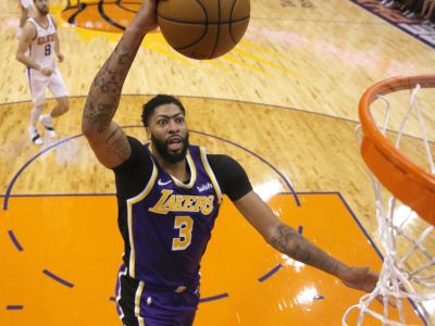 VIDEO: Dominantné víťazstvo na úvod. Lakers potiahol 37-bodový AD