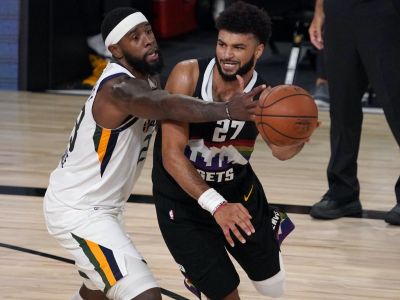 VIDEO: Denver dokončil málovídaný obrat, Boston vyučuje obhajcov