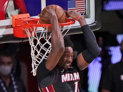 Býval v prívese, vyradili ho zo slabej reprezentácie, rok na to je hviezda finalistu NBA