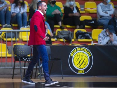 Lekcia č. 1: Ako nezničiť sebavedomie mladého basketbalistu pri jeho debute