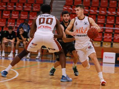 Majerčák s Bjeletičom mentálne zdvihli Prievidzu, ich nezastaviteľný pick and roll rozhodol derby