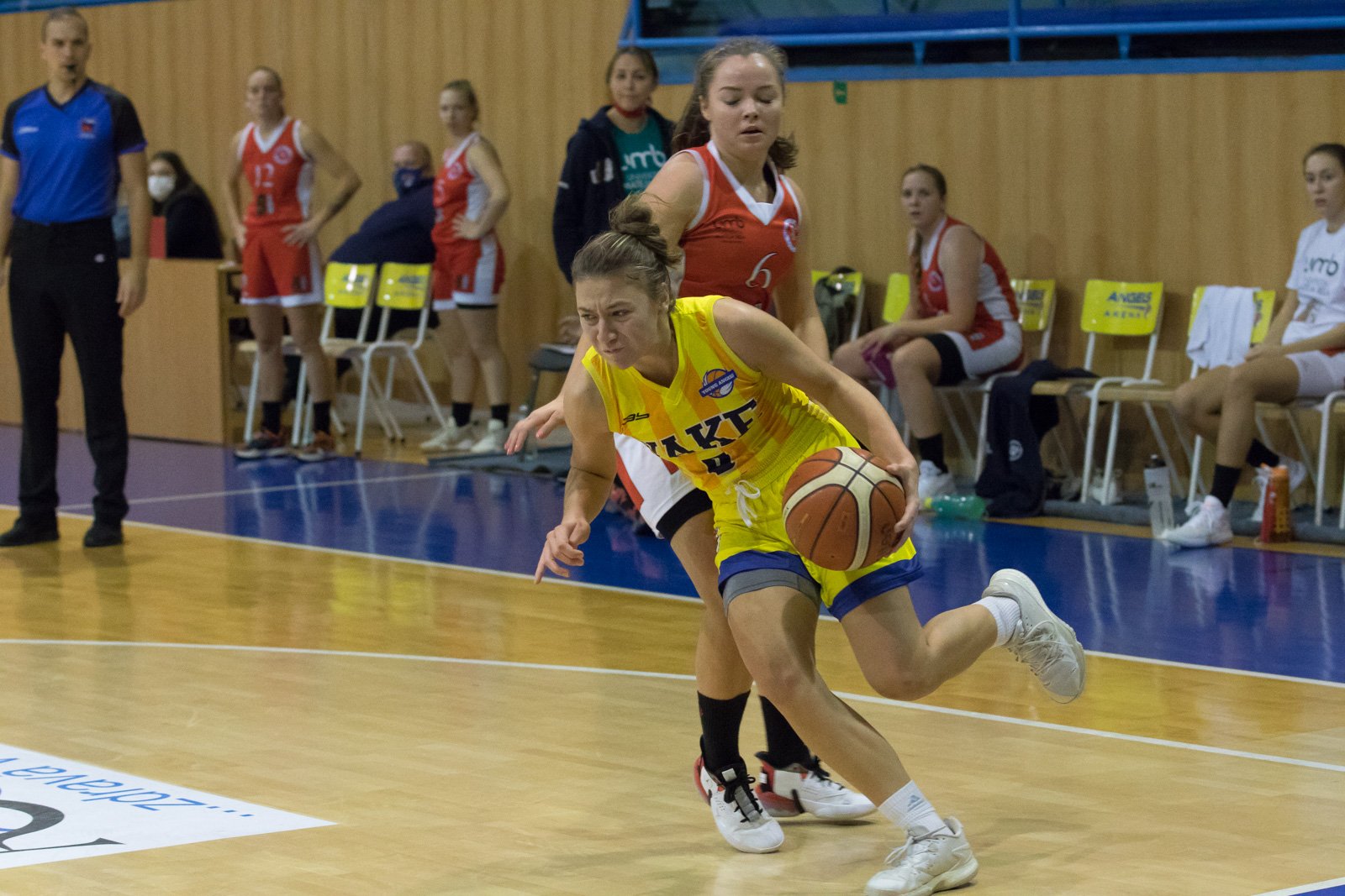 Ružomberok rozstrieľal Šamorín, Young Angels UMB Banskú Bystricu