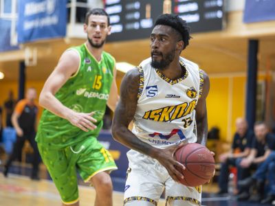Parsons je najlepším strelcom SBL. Má hviezdneho strýka z NBA a basket uprednostnil pred americkým futbalom