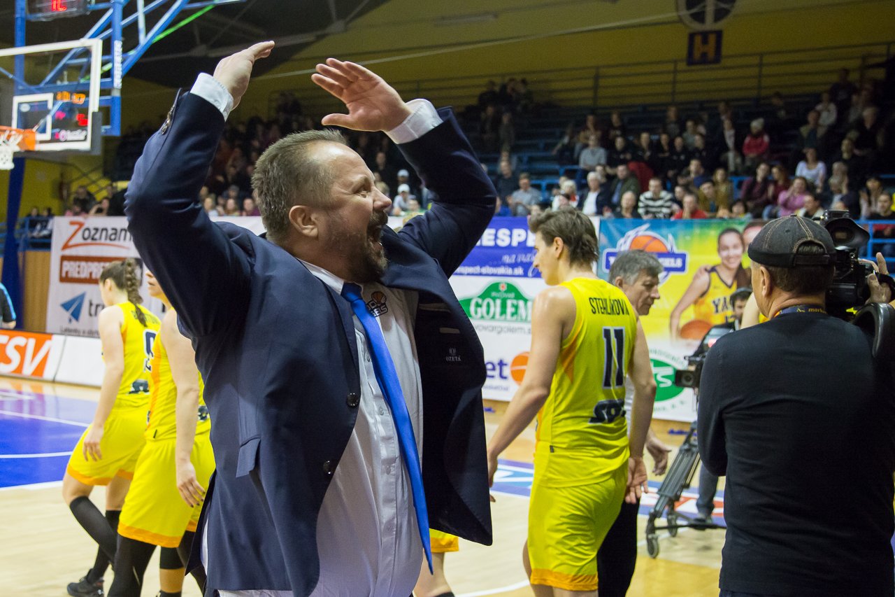 Šéfa YAKE reči o tržnici v Angels aréne veľmi bolia