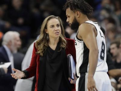 VIDEO: Hammon vstúpila do histórie, ako prvá žena viedla tím NBA