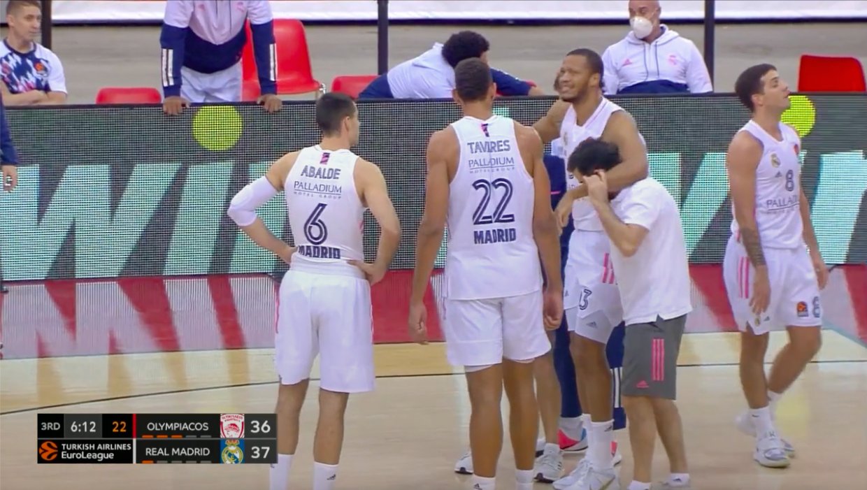 Neuveriteľné nešťastie. Hviezda Realu Madrid si roztrhla achilovku pri vhadzovaní z autu