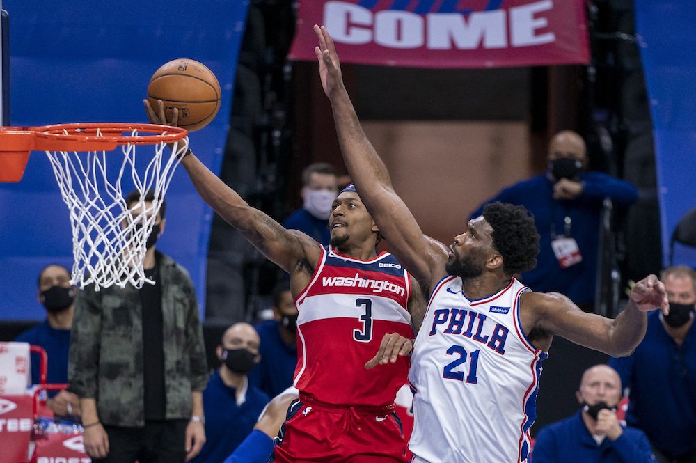 Najnešťastnejšia superhviezda NBA. Dominuje, ale prehráva
