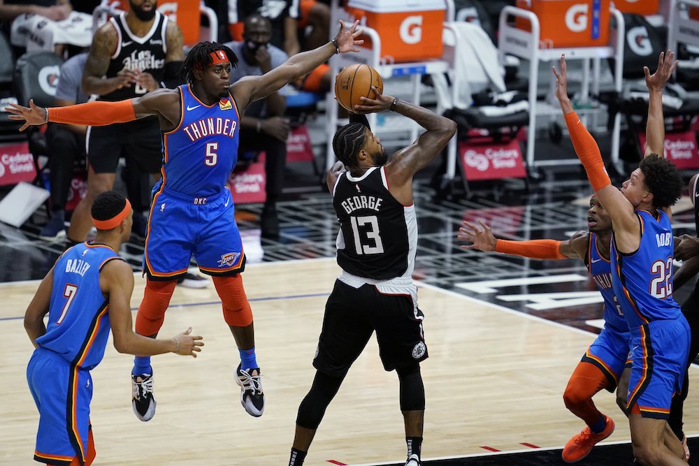 VIDEO: Cleveland si znova vyšliapol na Brooklyn, Clippers vyhrali 6. zápas po sebe