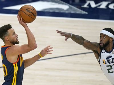 VIDEO: Utah naťahuje parádnu sériu, Curry sa blíži k trojkárskemu vrcholu