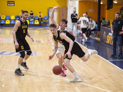 Chcete vidieť niečo dobré? Pozrite si pohyb basketbalistov Interu na útočnej polovici