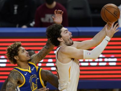 VIDEO: Utah zdolal aj Sixers, hosťom nestačilo ani 42 bodov Simmonsa