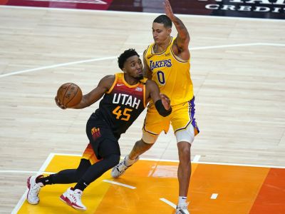 VIDEO: Lakers nemali proti Utahu šancu, pozrite si Dortovu víťaznú trojku s klaksónom