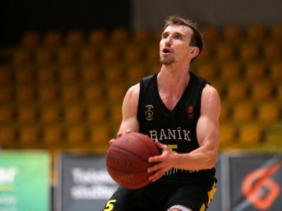 Haviar sa vracia, ako asistent trénera v ženskej extralige