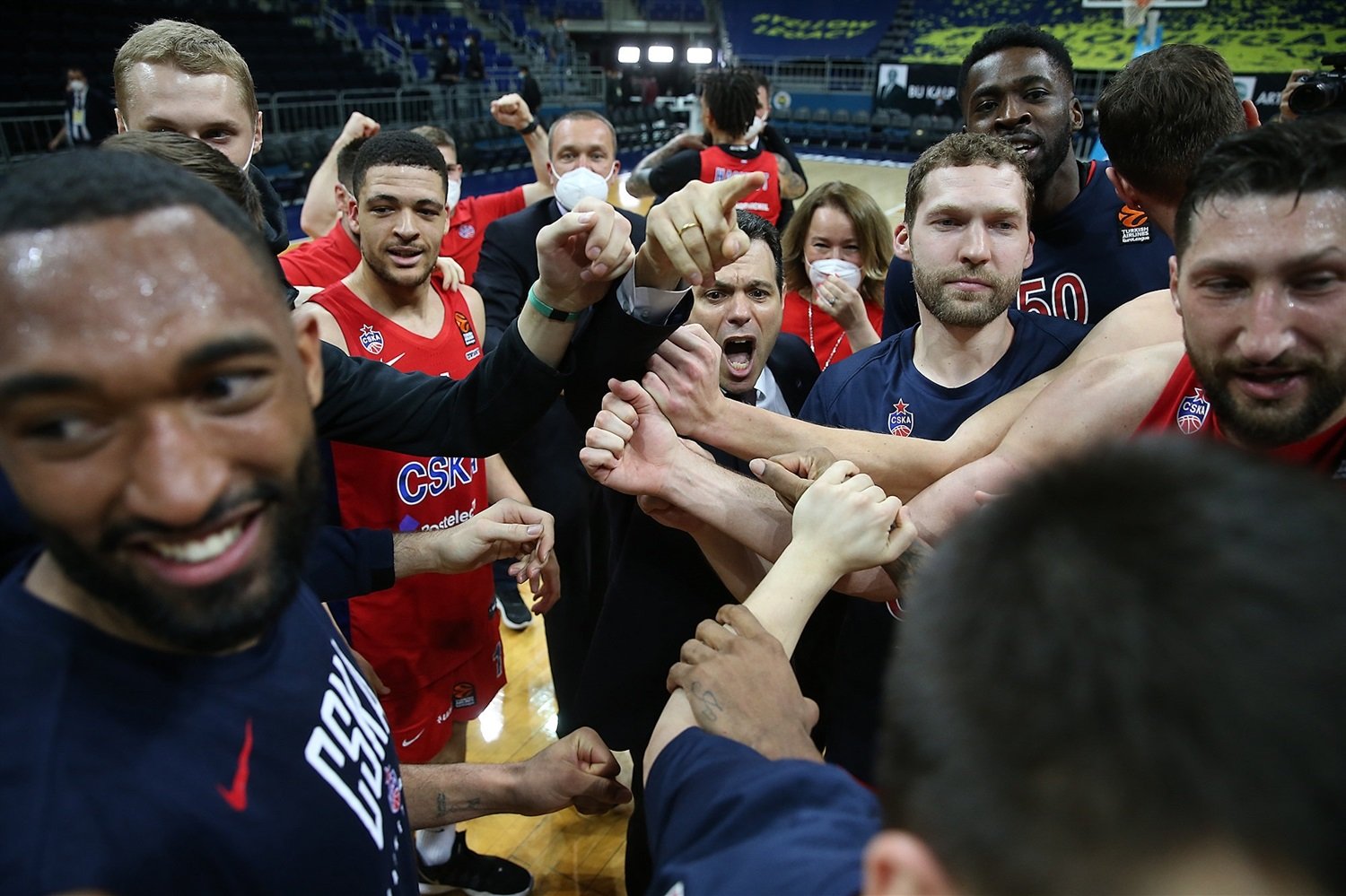 Moskovčania zdolali Fenerbahce 3:0 a deviaty raz po sebe sa prebojovali do Final Four