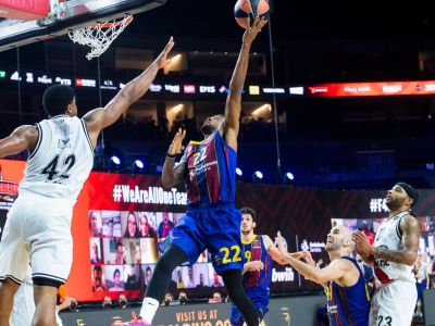 Európa bude mať nového šampióna. Anadolu Efes si vo finále zmeria sily s Barcelonou