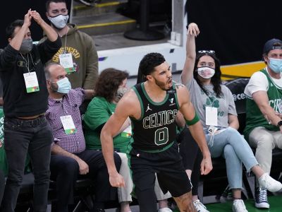 NBA play-off: Tatum zlomil Brooklyn 50 bodmi, Dallasu nestačilo 44 Dončiča