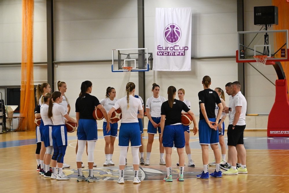 Slovenky sa učia hrať bez kapitánky Bálintovej. Suja: Vyzerá, že nie je šanca, aby šla na šampionát