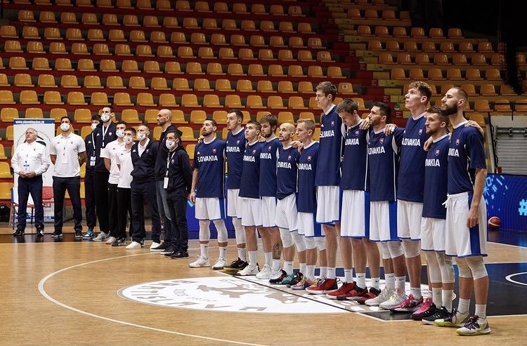 Reprezentanti si chcú uľahčiť kvalifikáciu, skoro všetci sú zaočkovaní