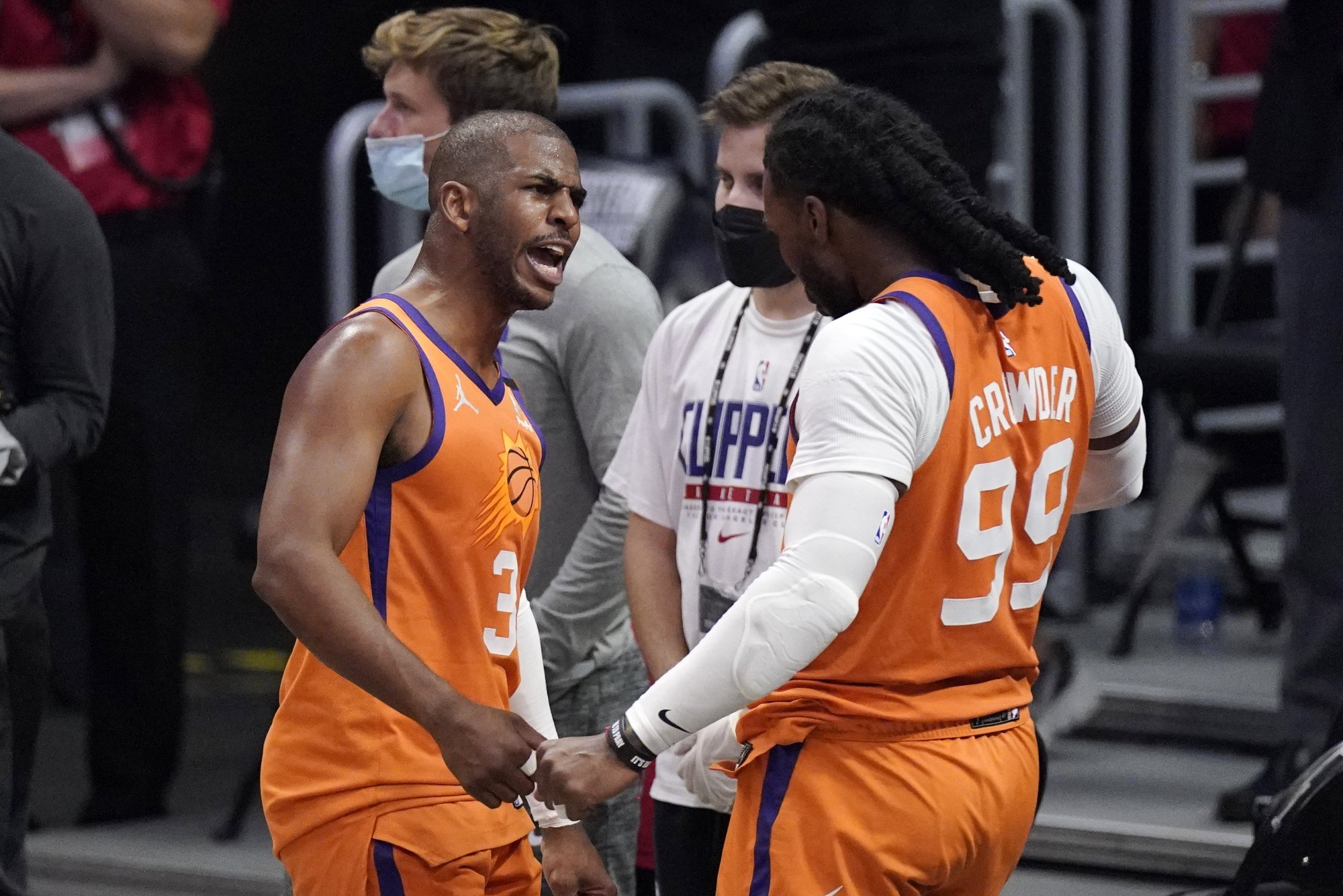 NBA play-off: Chris Paul potiahol parádnym výkonom Phoenix do finále