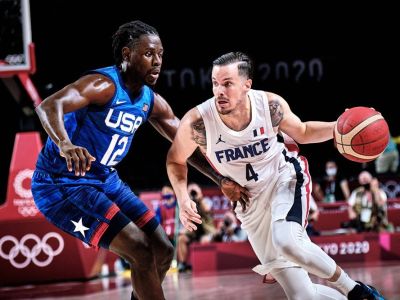 Obetoval sa pre chorú manželku, roky ho prehliadali, teraz vyhral titul v NBA a zachraňuje aj tím USA
