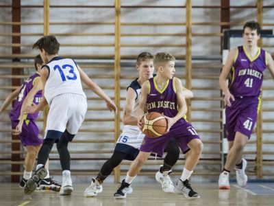 V prvej lige starších žiakov sa pre rôzne choroby, či plánované dohrávky uskutočnilo len deväť duelov
