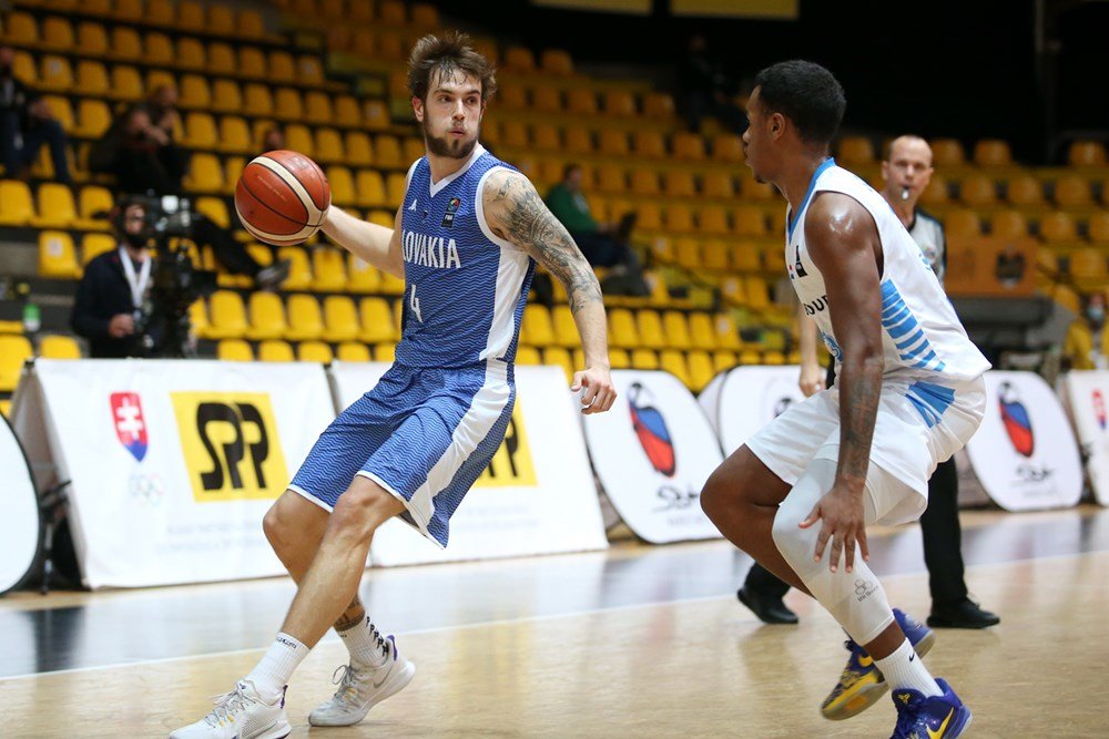 Slováci vyzvú Lotyšov s hráčmi z NBA a Euroligy. Ihring: Šanca je, ak budeme rozumní a nebudeme zbytočne strácať lopty