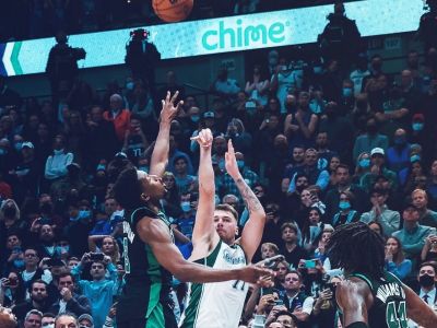 VIDEO: Víťazný buzzer beater cez troch obrancov? Luka Dončič znova famózne rozhodol