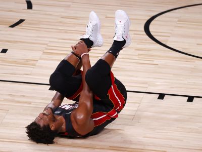 VIDEO: Miami stratilo Butlera a prehralo s Lakers po predĺžení, Westbrook s ďalším triple-doublom