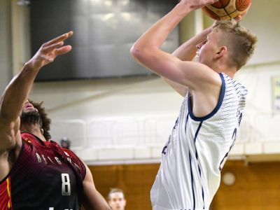 Belgičania nás vyzliekli do naha, ale koniec sveta to neznamená
