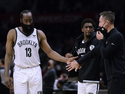 VIDEO: Zdecimované Clippers vyhralo na palubovke Brooklynu, hrali aj Durant a Harden