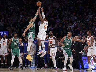 VIDEO: Minulý zápas mal 0 bodov, teraz 41, Knicks k tomu pridali parádny buzzer beater