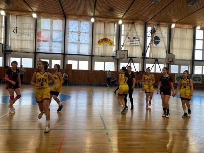 Na západe dohrávky raz pre Slovan a raz pre Sereď, na východe dominantné Young Angels