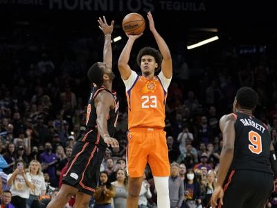 VIDEO: Knicks siahali na najväčšiu výhru v sezóne, ale Jonhson ich pochoval buzzer beatrom