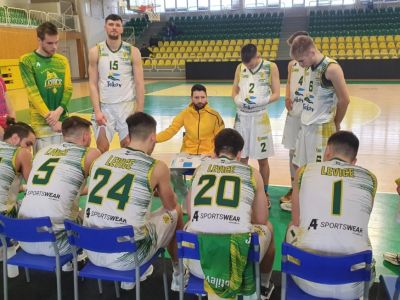 Prvú ligu mužov naďalej ovláda Nitra, Levice poskočili na druhú priečku