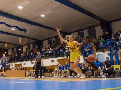 Anjelkám nestačil 21-bodový náskok, Čajky odleteli z východu s mečbalmi
