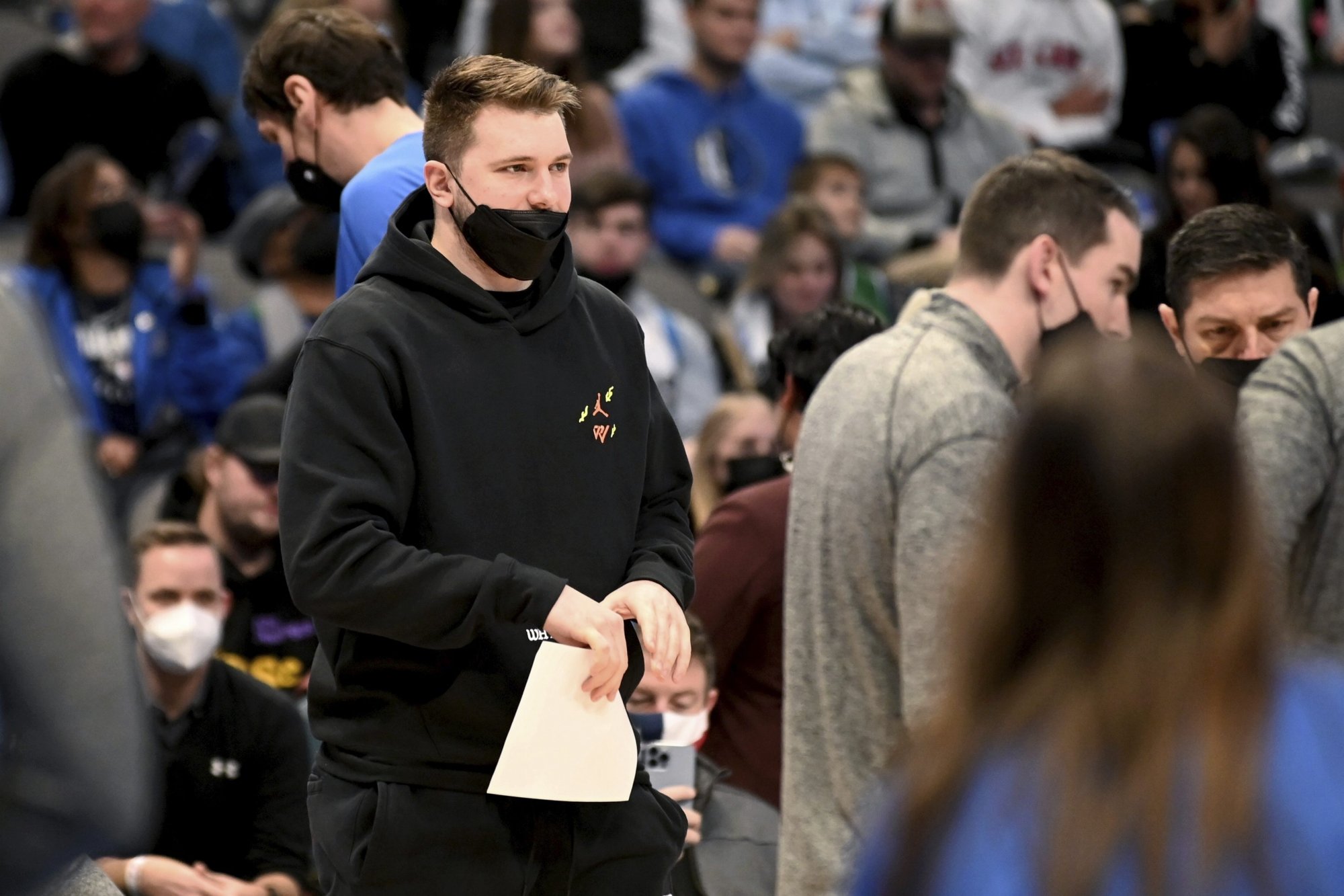 VIDEO: V NBA skončila základná časť, obavy o zraneného Dončiča