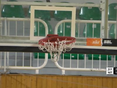 VIDEO: Krajčovičov brat ako slovenský Shaq? V Leviciach sa trhali obruče