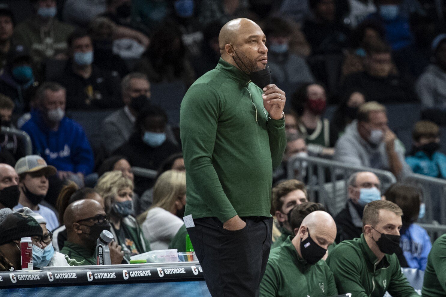 Lakers ma vytiahnuť z dna asistent z majstrovského Milwaukee