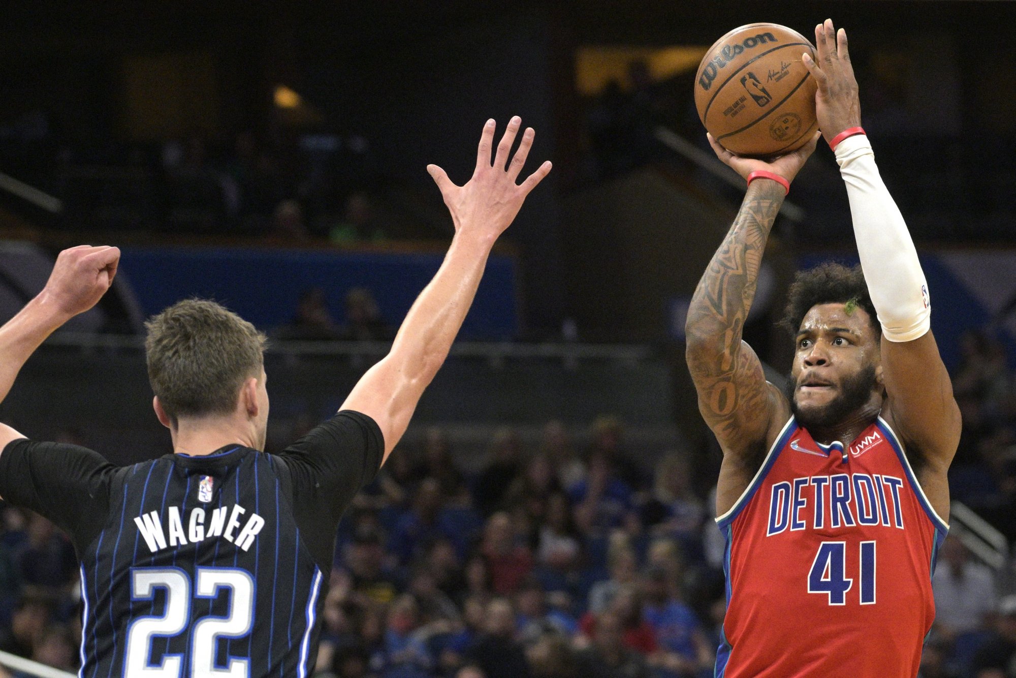 Chce sa dostať medzi hviezdy NBA, preto trénuje v netradičných podmienkach