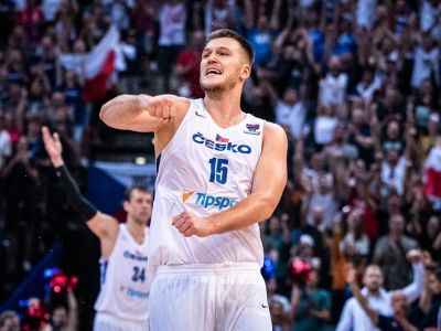 Čechov ťahá najlepší trojkár šampionátu: Keď dohráme turnaj, pražské koše si beriem so sebou