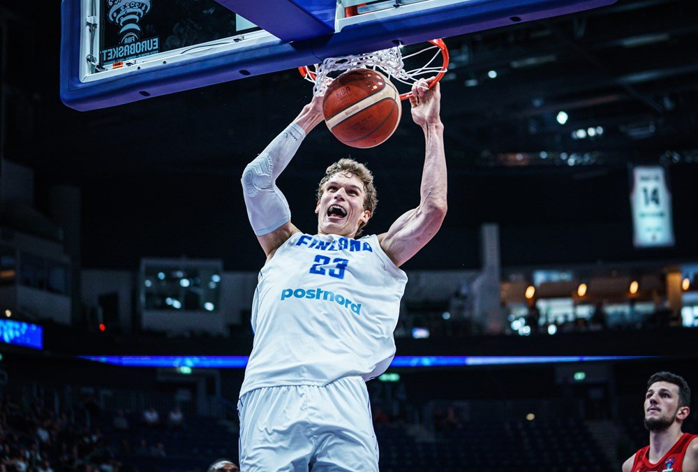 Fantastický Markkanen zrazil 43 bodmi Chorvátov, Poliaci zdolali Ukrajinu