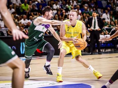 Elitná spoločnosť. Levičan Lapornik medzi hviezdami týždňa v EP FIBA