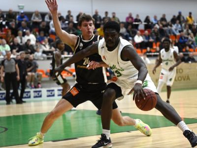 Handlová uštedrila Prievidzi historický debakel v derby