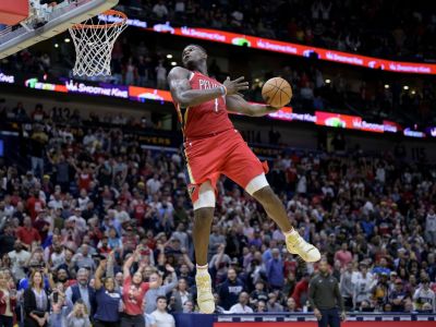 VIDEO: Philadelphia pretlačila Lakers v predĺžení, Zion potvrdil prvé miesto parádnym smečom