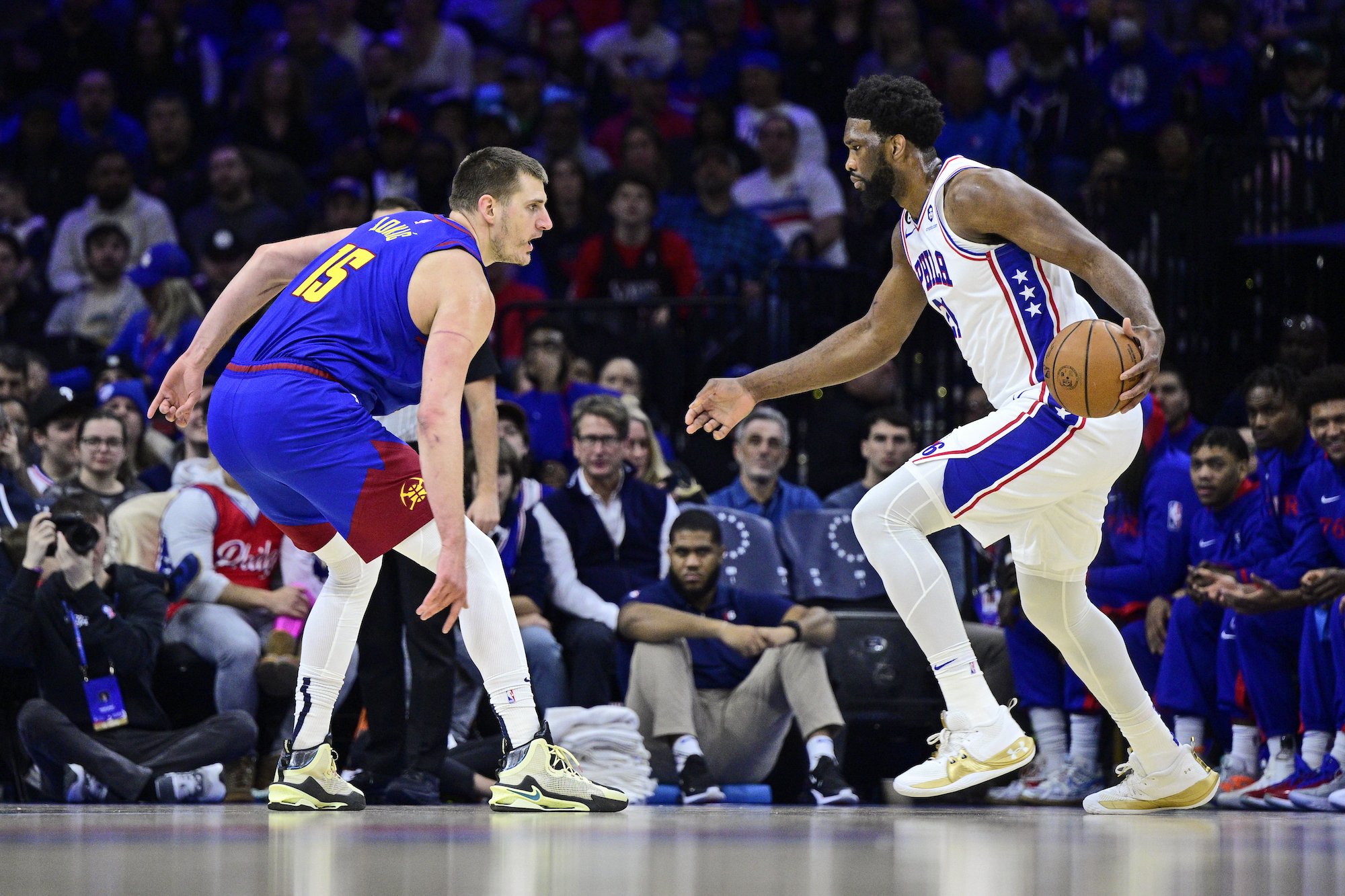 VIDEO: Embiid dominoval nad Jokičom a ukázal, že chce byť MVP