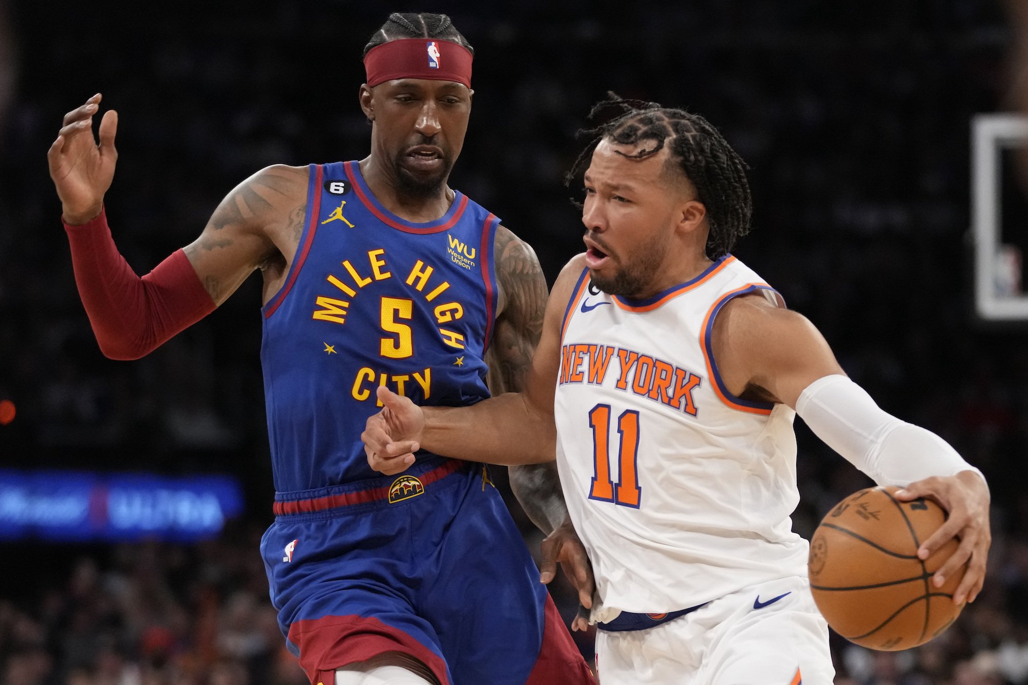 VIDEO: Lakers vyhrali veľmi dôležitý súboj a stúpajú tabuľkou, Brunson explodoval 48 bodmi